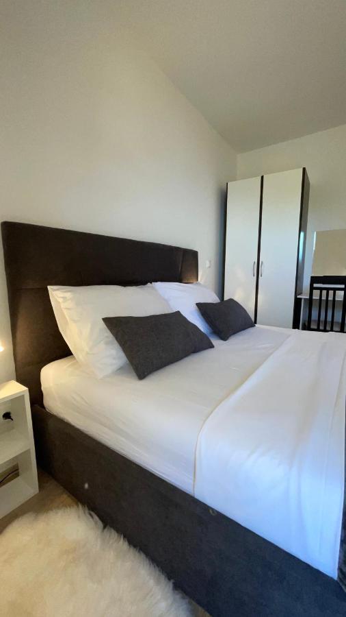 Villa Evita Apartments Prožura Exteriér fotografie